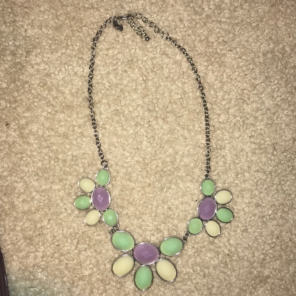 Statement necklace